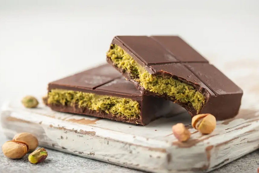 PISTACHIO GUSTO DUBAI CHOCOLATE 200G